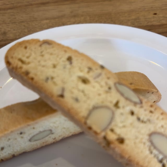 Biscotti.